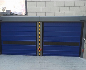 萬(wàn)科長(zhǎng)風(fēng)公館快速堆積門